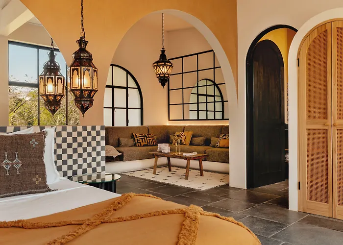 Domo Boutique Hotel 4*